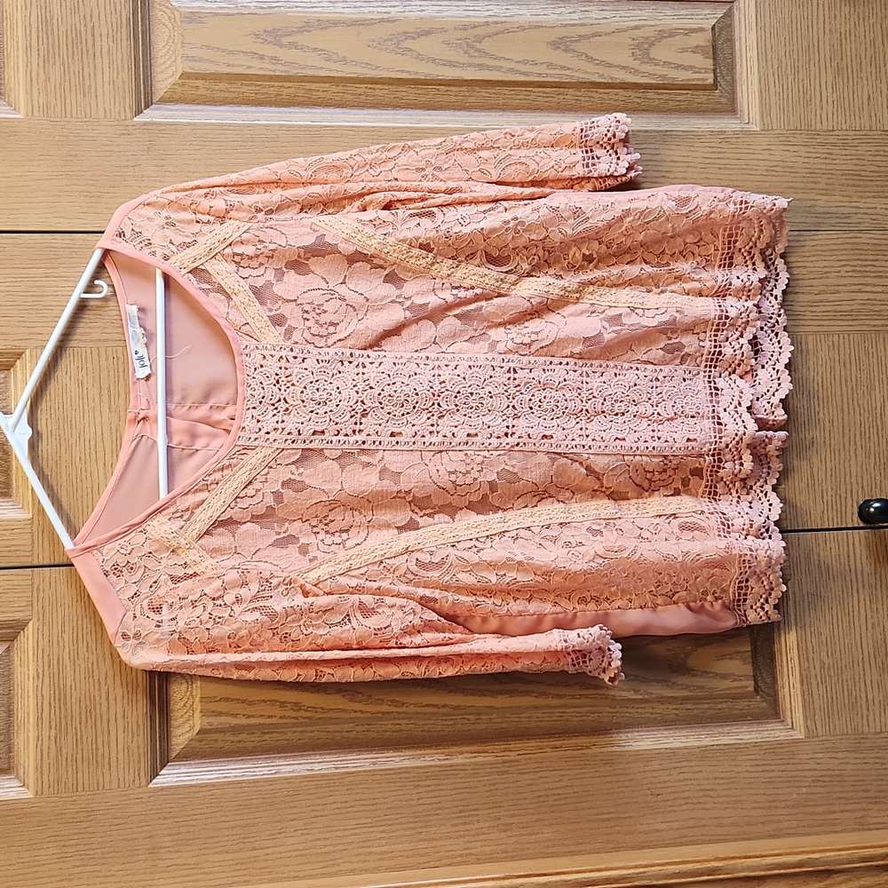 Blouse sheer button up back